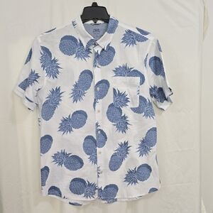 Izod Saltwater Men's XL Casual Blue Pineapple Print Button Up Shirt Chest Pocket